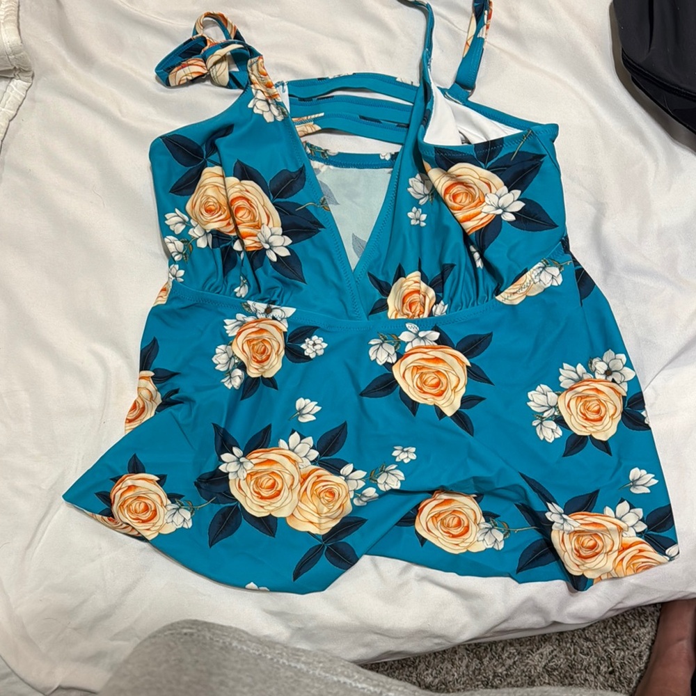 Cupshe Blue and Orange Bikini Swimwear